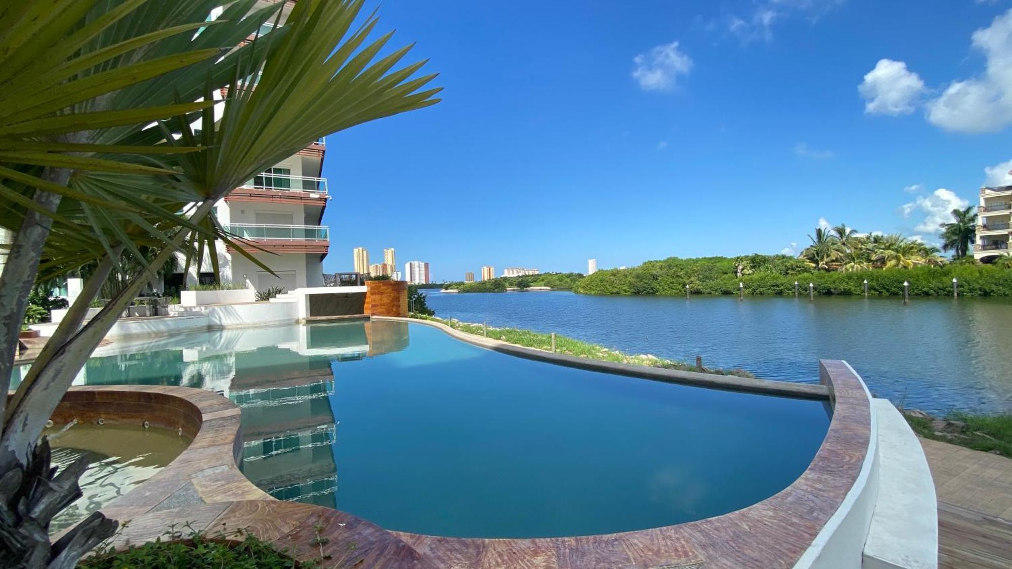 A 2 Min De La Playa , Vista Al Canal By G P S Rentas Mazatlan Exterior photo